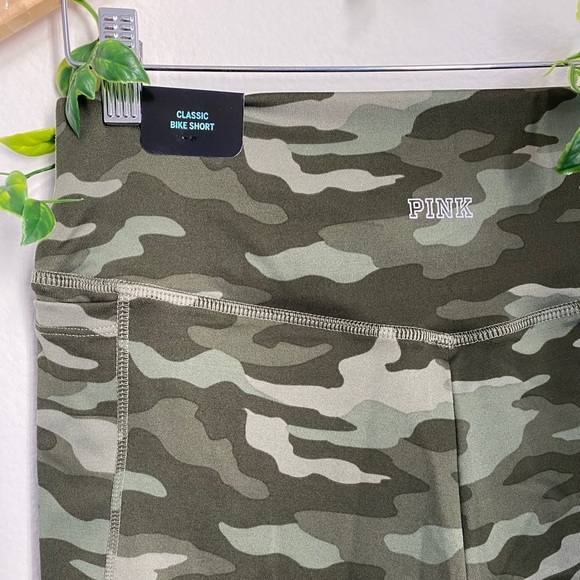 SOLD    VS PINK • Ultimate Camo Stretch Bike Short - Picture 8 of 12